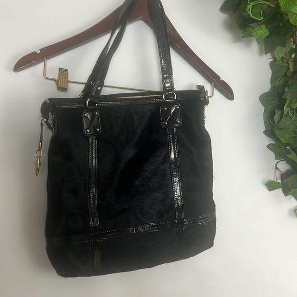 IMAN Handbags - IMAN Faux Fur Glitter Outer Genuine Leather Tote Crossbody tote Bag Black